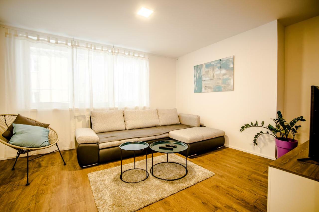 Central Apartments By Kovee Bratislava Dış mekan fotoğraf